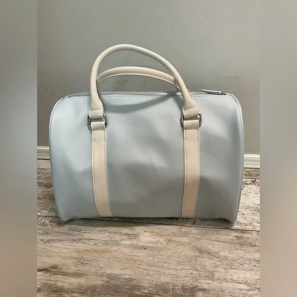 NWT Stitch weekender, backpack, and phone crossbody bag - Picture 7 of 10